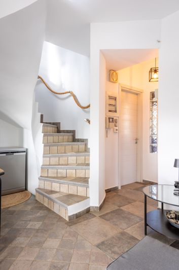 Image No.10-3 Bed Townhouse for sale