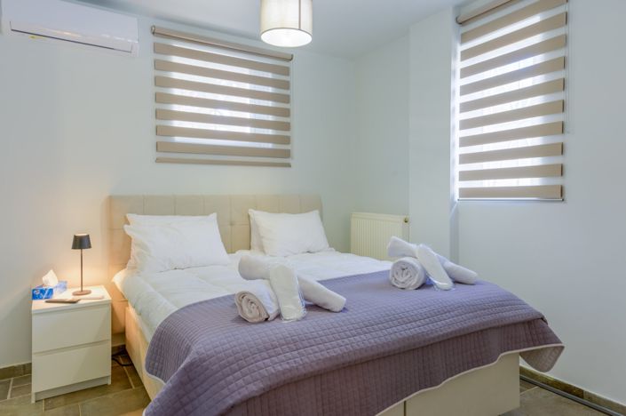 Image No.14-3 Bed Townhouse for sale