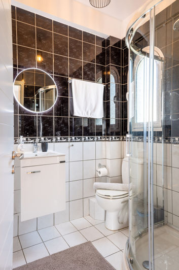 Image No.15-3 Bed Townhouse for sale