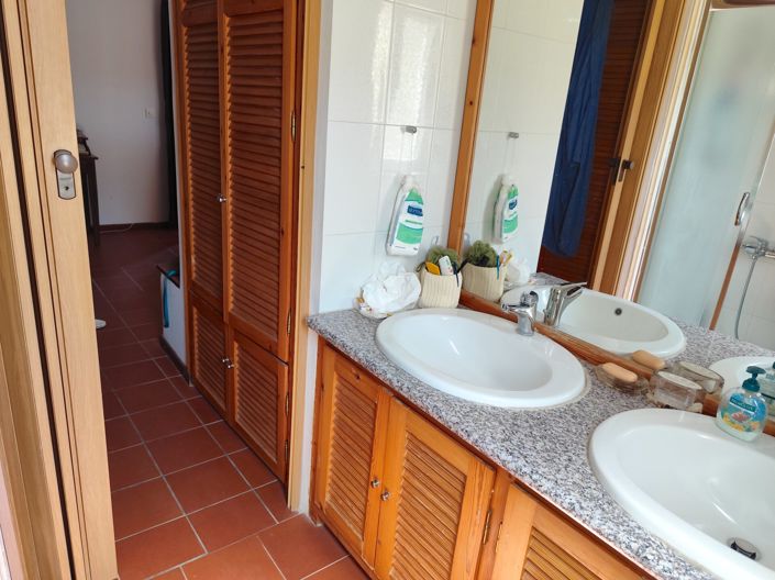 Image No.13-3 Bed Villa for sale