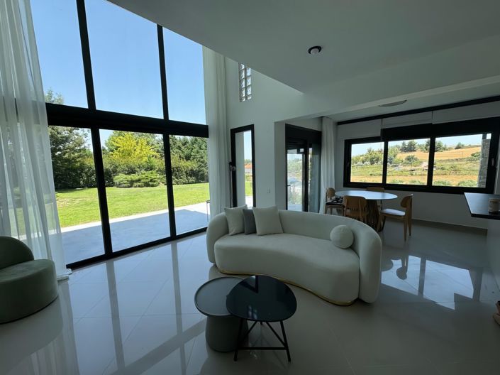 Image No.6-4 Bed Villa for sale