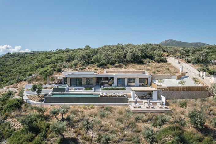 Image No.1-6 Bed Villa for sale