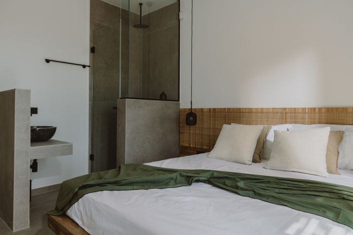 Image No.14-7 Bed Villa for sale