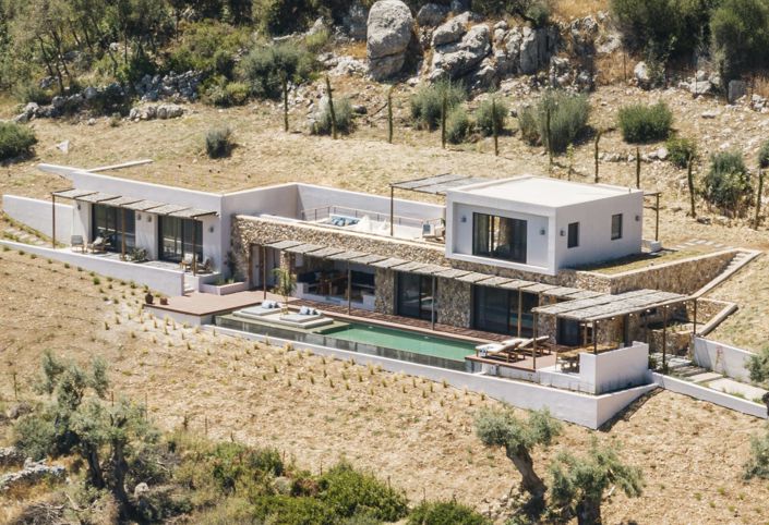 Image No.2-4 Bed Villa for sale