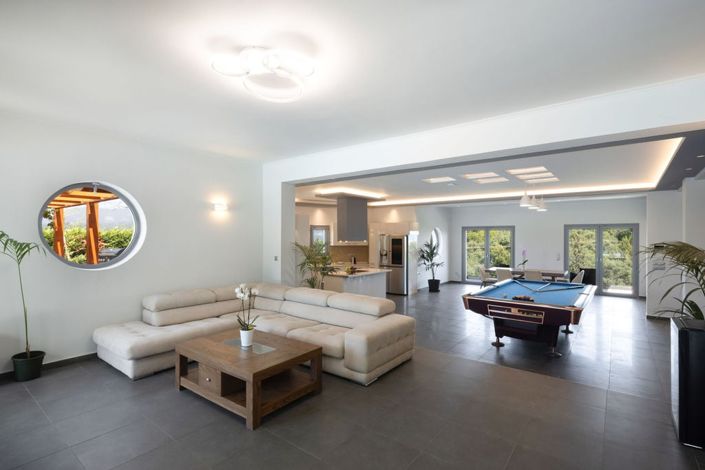 Image No.14-5 Bed Villa for sale