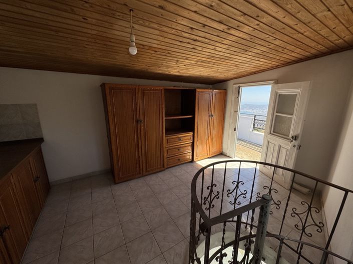 Image No.17-4 Bed Townhouse for sale