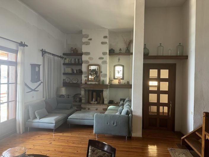 Image No.17-5 Bed Village House for sale