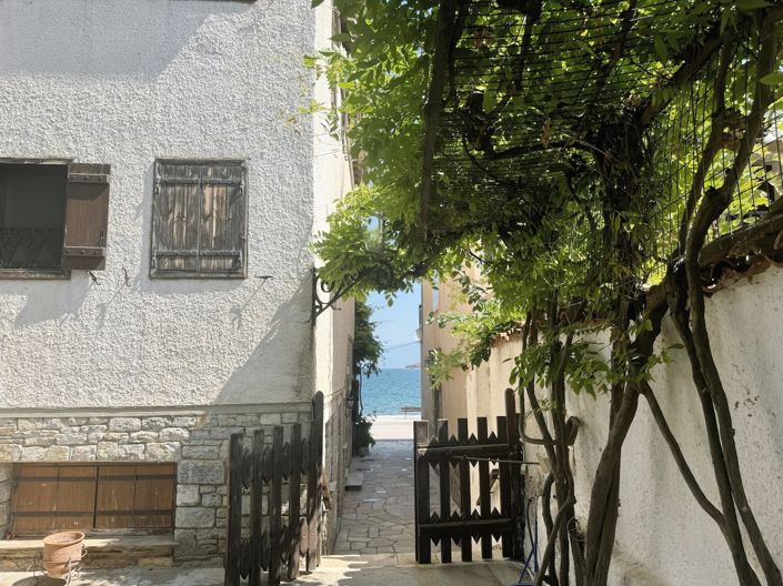 Image No.4-5 Bed Village House for sale