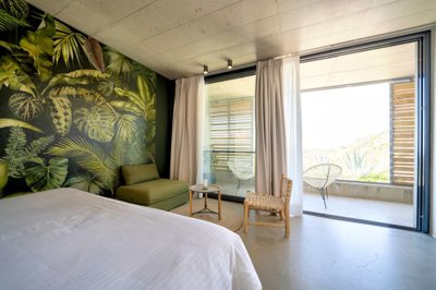 elxis-at-home-in-greece-the-boomerang-villa53