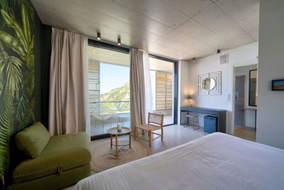 elxis-at-home-in-greece-the-boomerang-villa51