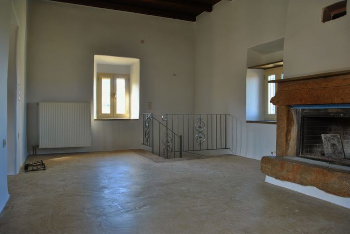 Image No.9-4 Bed Village House for sale