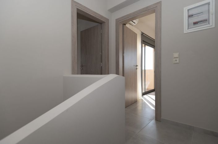 Image No.12-4 Bed Villa for sale