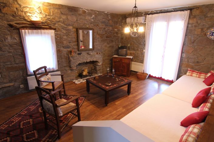 Image No.7-1 Bed Village House for sale