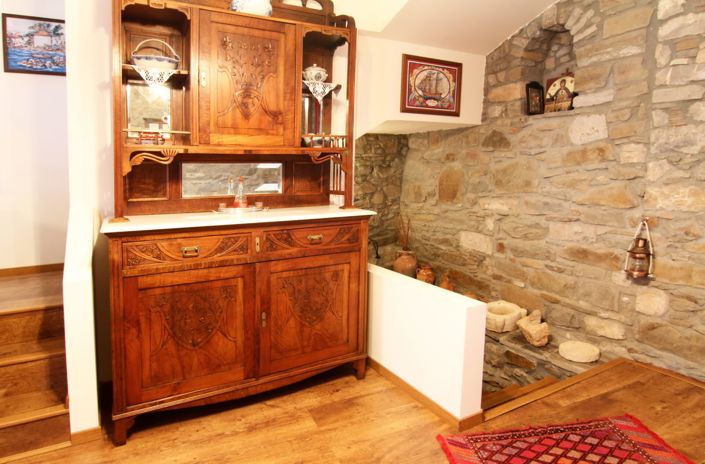 Image No.8-1 Bed Village House for sale