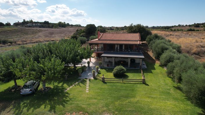 Image No.1-5 Bed Village House for sale