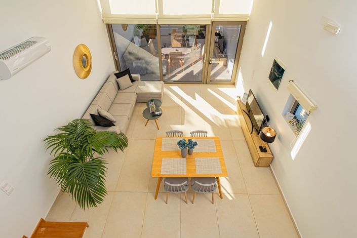 Image No.16-7 Bed Villa for sale