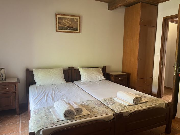 Image No.9-5 Bed Village House for sale