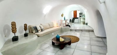 elxis-at-home-in-greecethecycladiccellar12