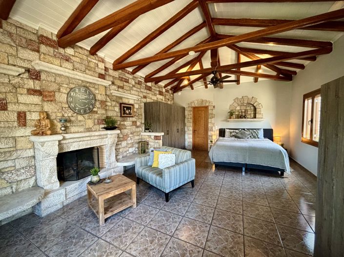 Image No.9-5 Bed Villa for sale