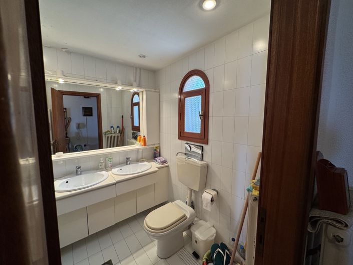 Image No.13-4 Bed Villa for sale