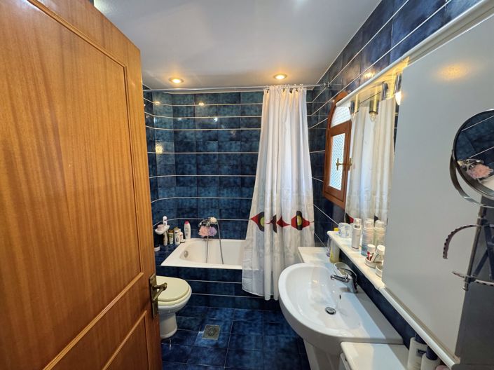 Image No.15-4 Bed Villa for sale