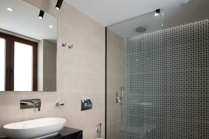 Image No.20-4 Bed Townhouse for sale