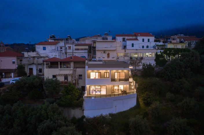 Image No.24-4 Bed Townhouse for sale