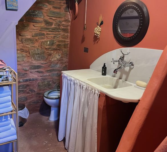 Image No.15-3 Bed Village House for sale