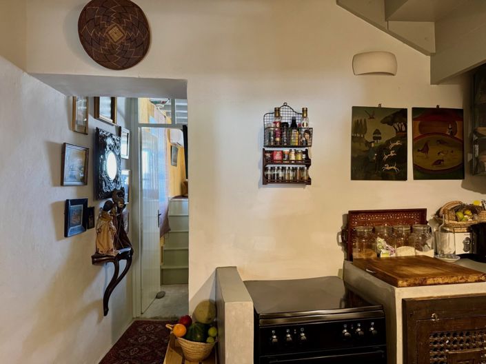 Image No.20-2 Bed Townhouse for sale