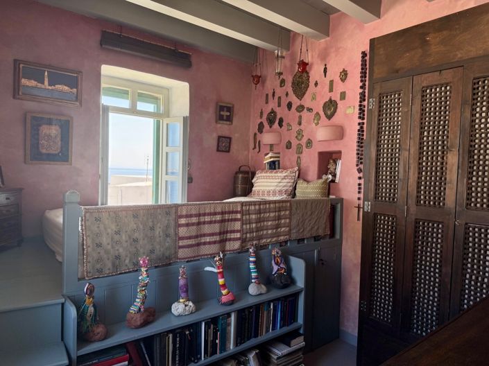 Image No.5-2 Bed Townhouse for sale