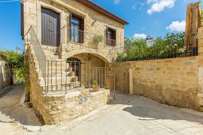 Image No.2-3 Bed Villa for sale