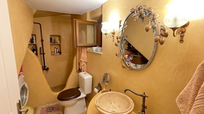 Image No.13-2 Bed Villa for sale