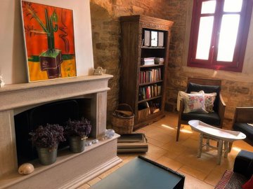 elxis-at-home-in-greece-stone-home-in-mastic-