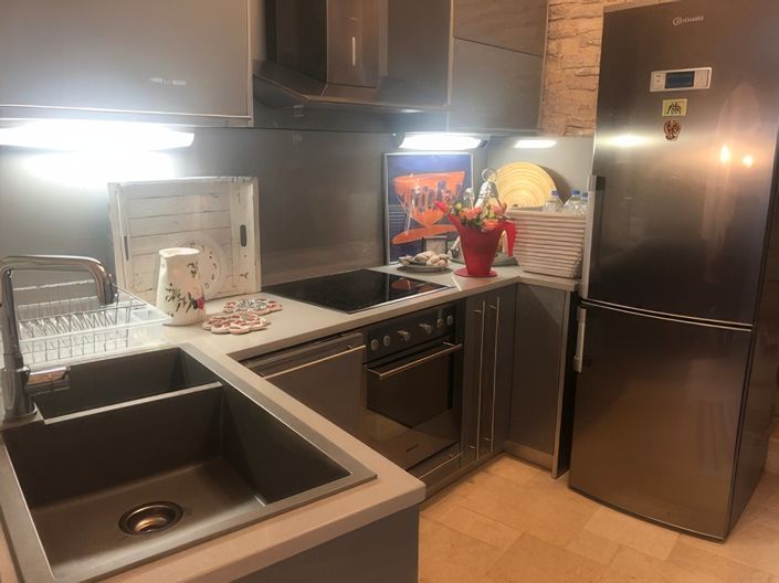 Image No.7-2 Bed Townhouse for sale