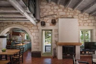 elxis-at-home-in-greececretan-countryside-hav