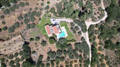 elxis-at-home-in-greececretan-countryside-hav