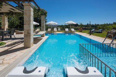 elxis-at-home-in-greececretan-countryside-hav