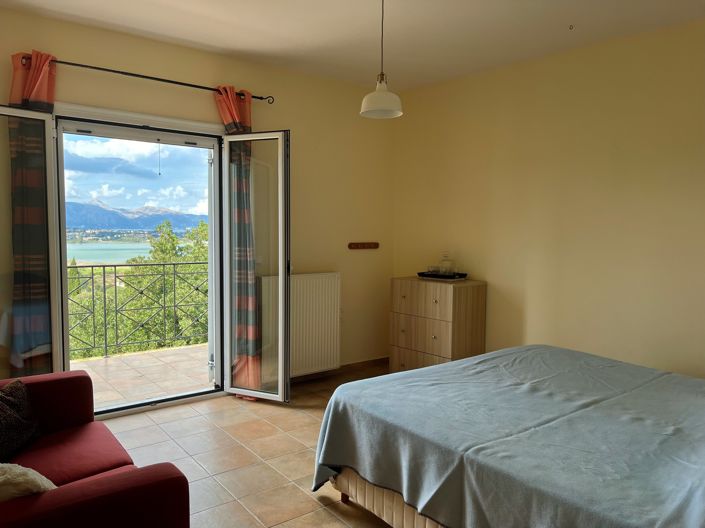 Image No.12-6 Bed Villa for sale