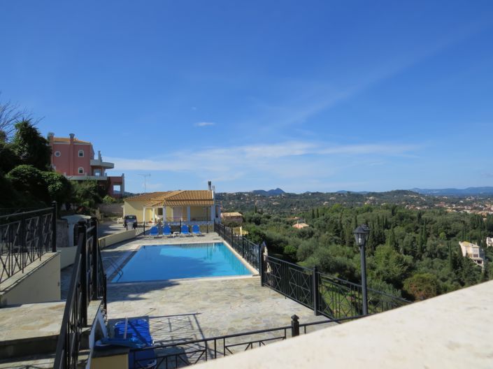 Image No.2-6 Bed Villa for sale