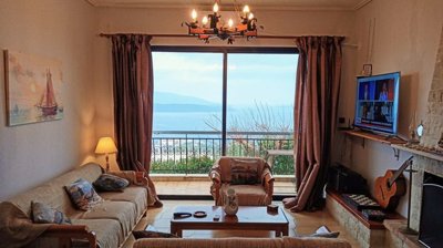 elxisathomeingreecemarmariseaviewhome12