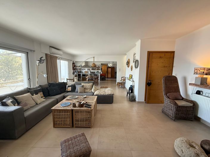 Image No.12-4 Bed Villa for sale