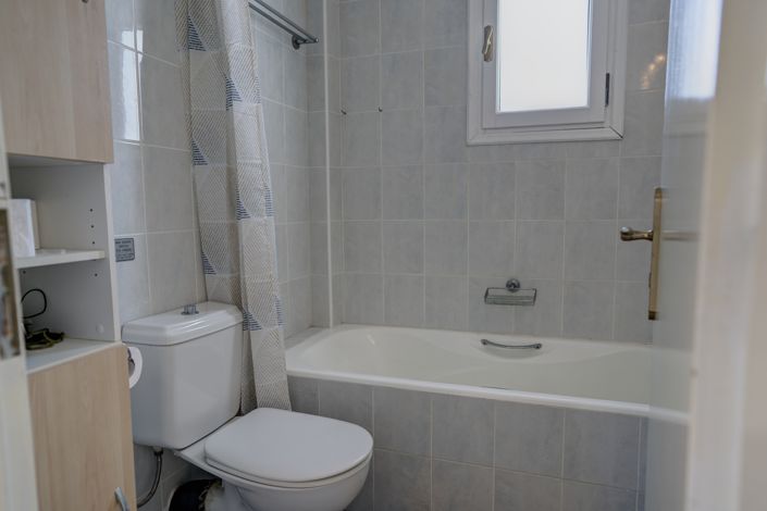 Image No.10-2 Bed Villa for sale