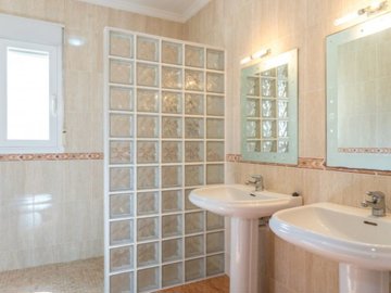 id7b6f7601-0000-0500-0000-00001263113a