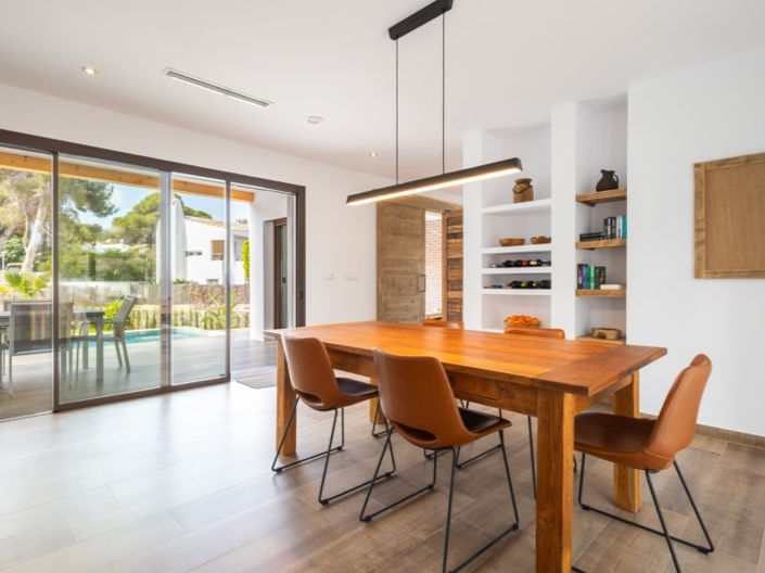 Image No.12-3 Bed Villa for sale