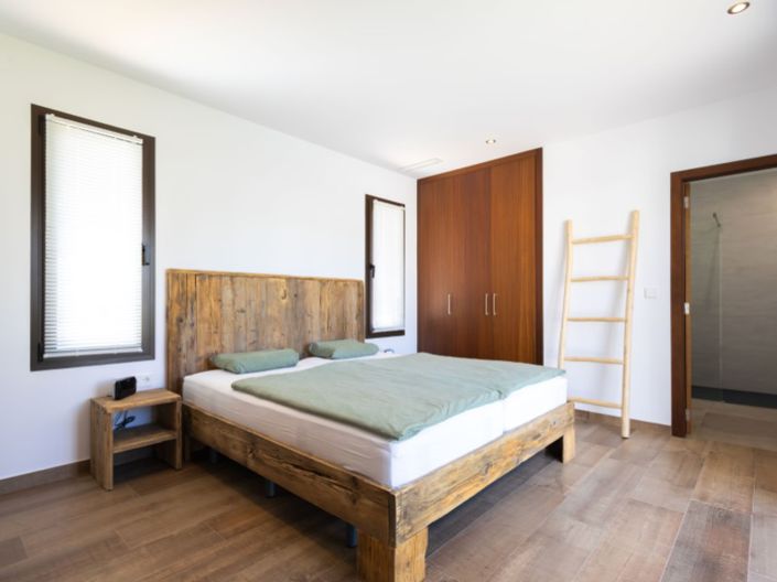 Image No.20-3 Bed Villa for sale