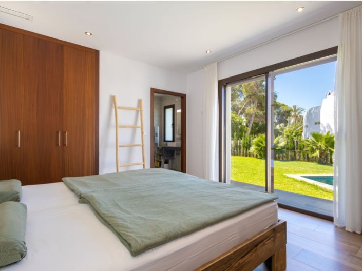 Image No.21-3 Bed Villa for sale