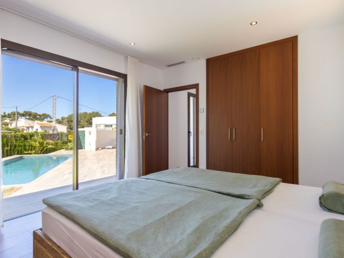 Image No.24-3 Bed Villa for sale