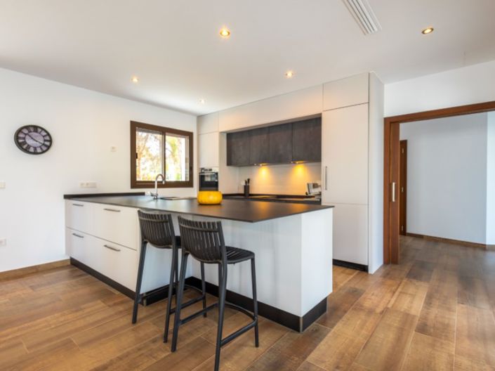 Image No.5-3 Bed Villa for sale