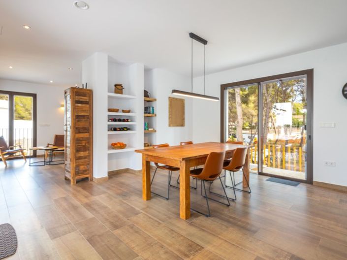 Image No.9-3 Bed Villa for sale