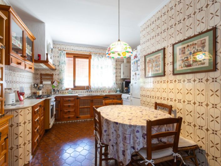 Image No.10-6 Bed Villa for sale